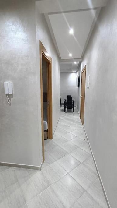 Modern Family Apartment Near Airport Marrakesh Exterior photo